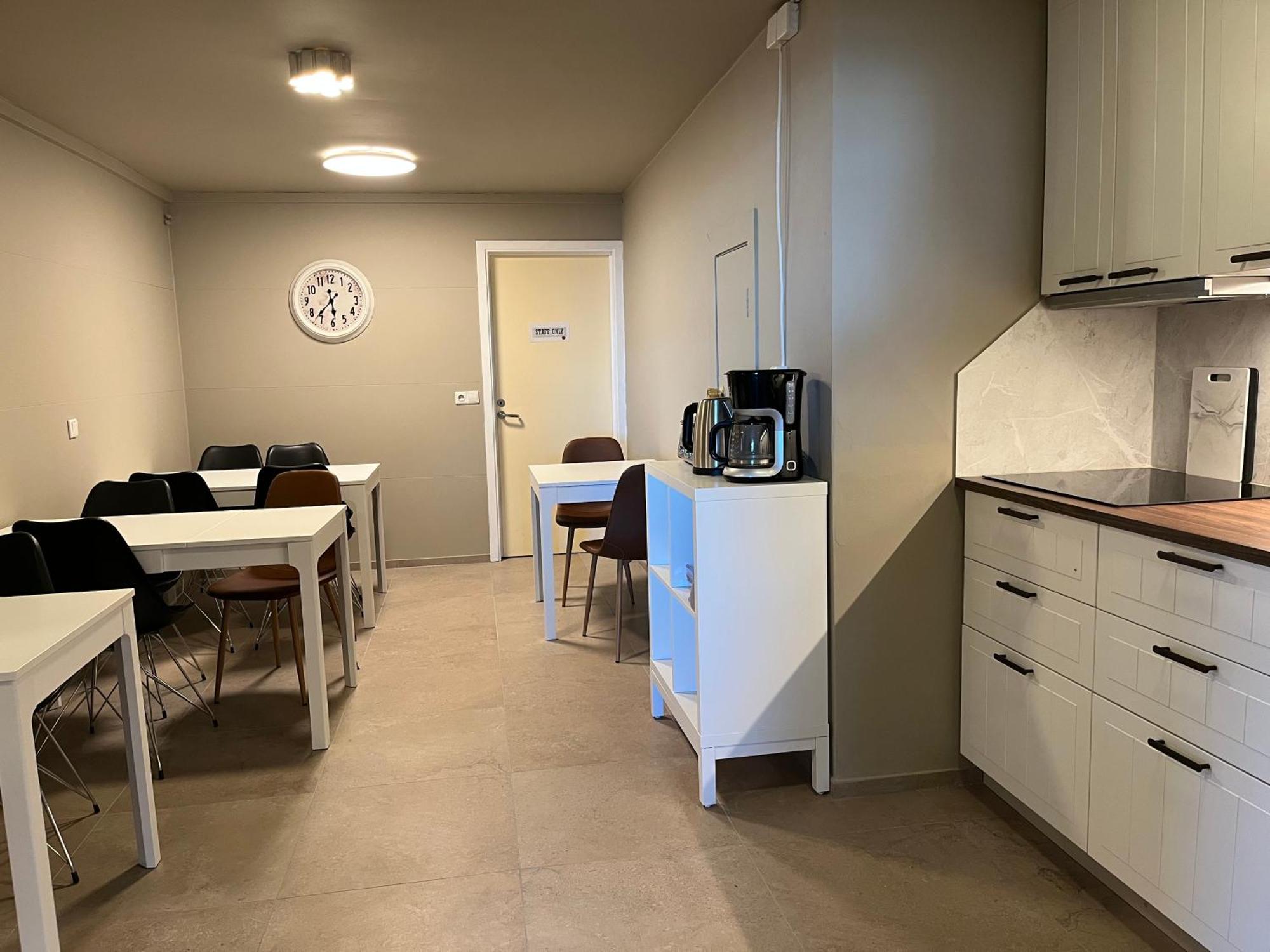 Guesthouse Hvammur By The Harbour هوفن المظهر الخارجي الصورة