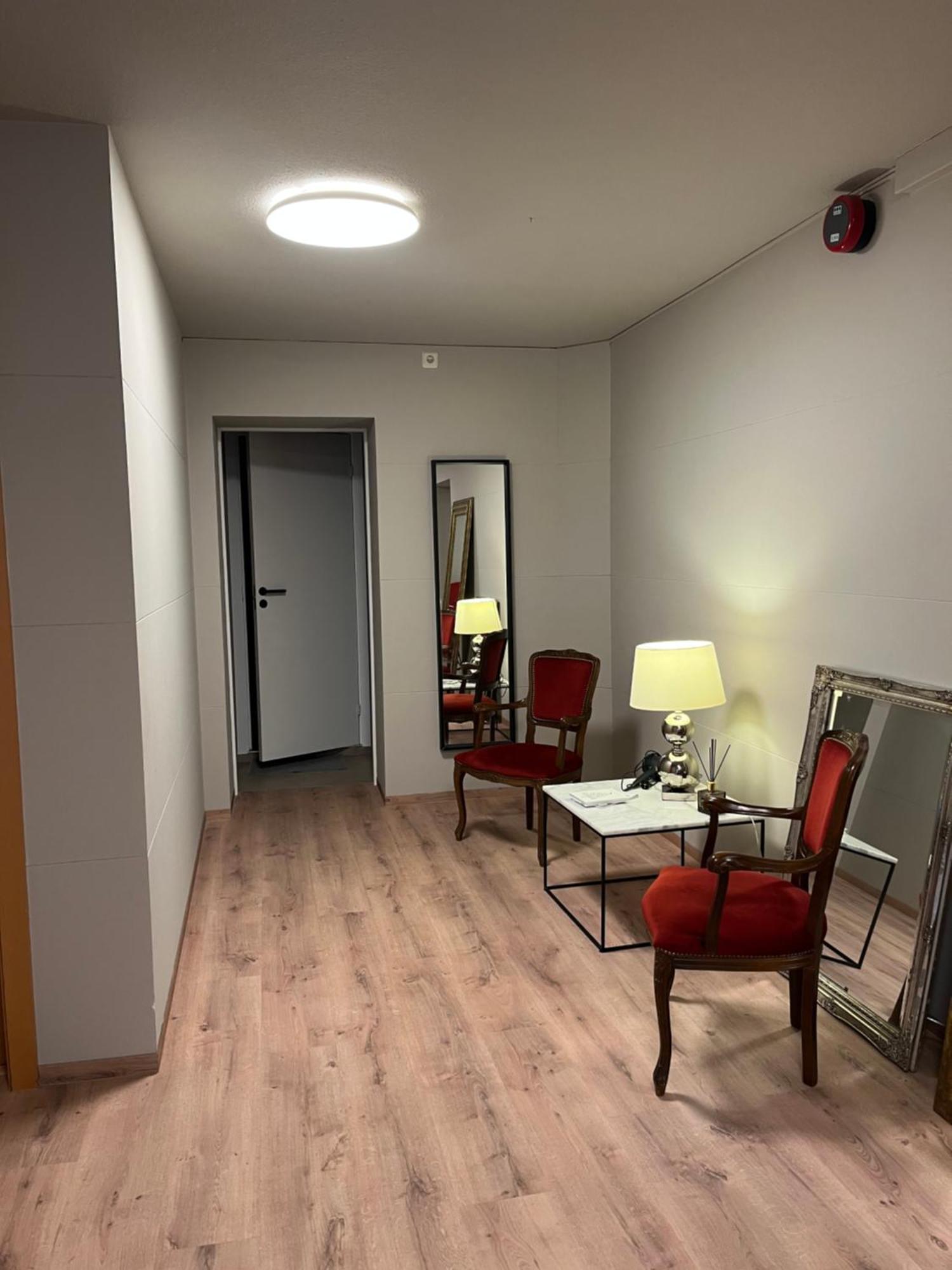 Guesthouse Hvammur By The Harbour هوفن المظهر الخارجي الصورة