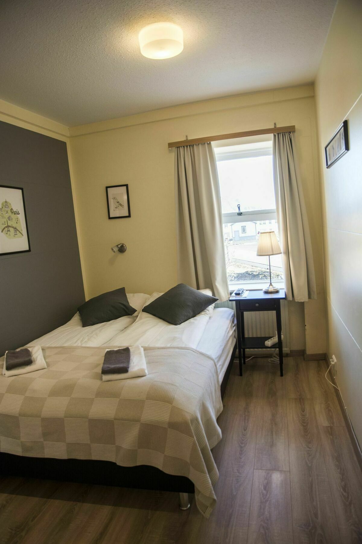 Guesthouse Hvammur By The Harbour هوفن المظهر الخارجي الصورة